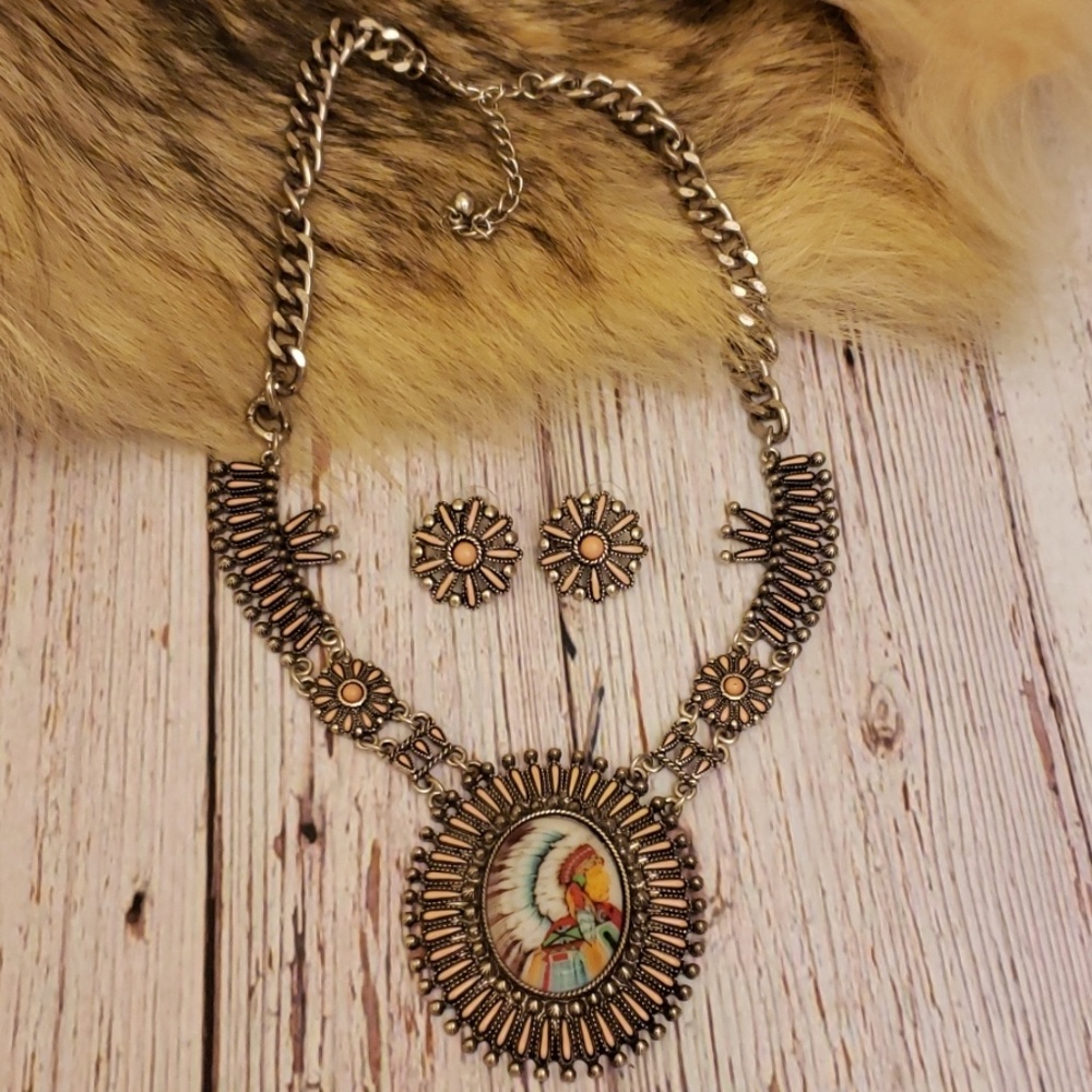 Pink Chief Necklace Set - Picture 3 of 4